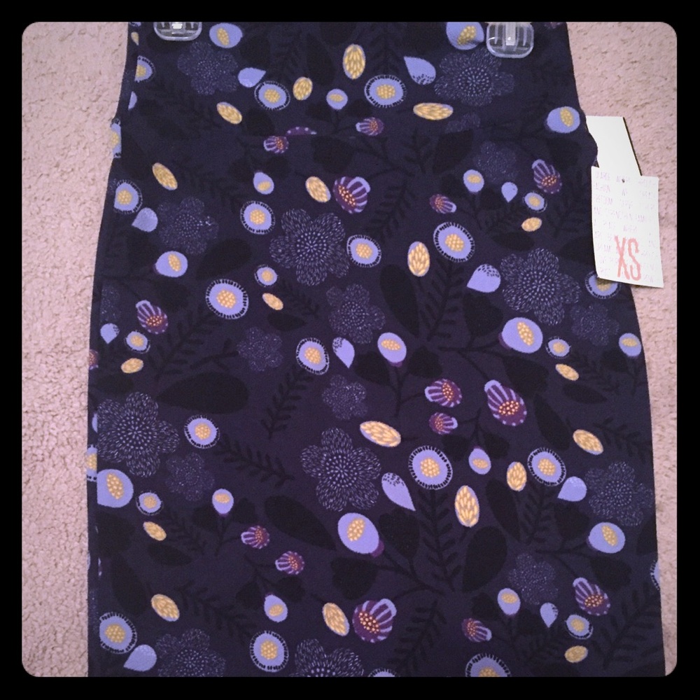 Lularoe Cassie XS